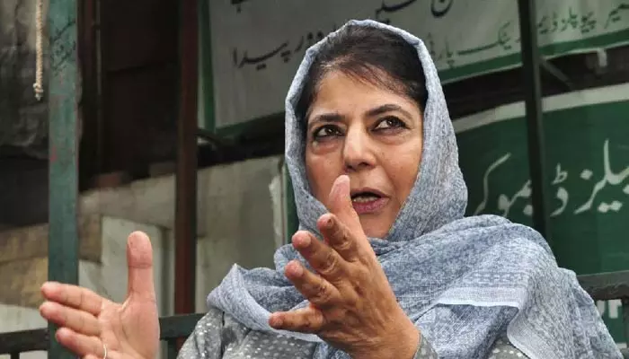 Mehbooba Mufti: ఒమర్ ప్రభుత్వం కశ్మీర్ ప్రజల గాయాలను నయం చేయాలి.. మెహబూబా ముఫ్తీ