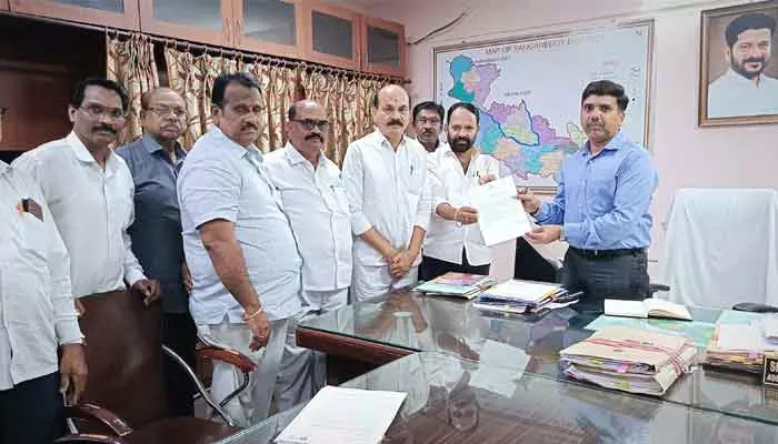 MLA : అన్ని వర్గాల ప్రజలతో చర్చించి ఇందిరమ్మ కమిటీలు వేయాలి