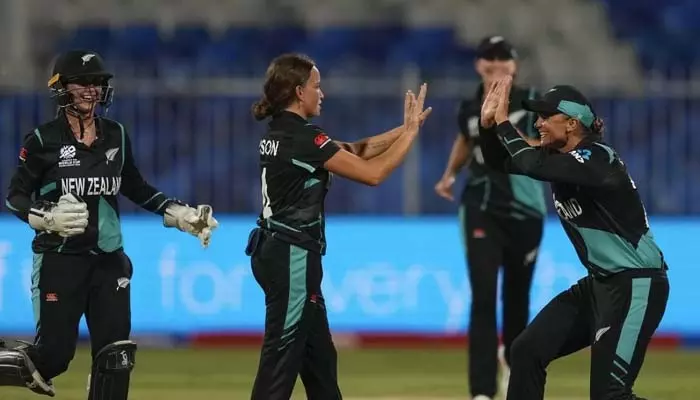 Women’s T20 World Cup : వెస్టిండీస్‌పై కివీస్ సంచలన విజయం.. తొలిసారిగా ఫైనల్‌కు