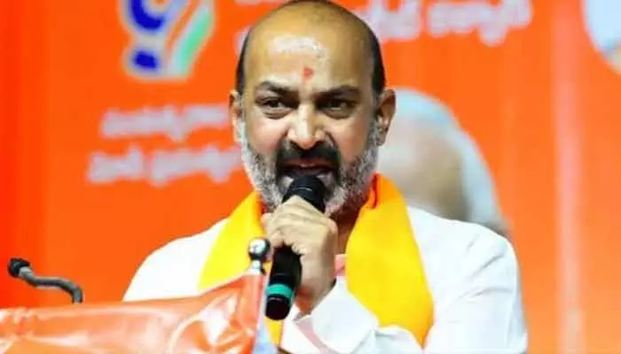 BJP: ఇందిరమ్మ రాజ్యం ముసుగులో నఫ్రత్ కా బజార్.. బండిసంజయ్ సంచలన ట్వీట్