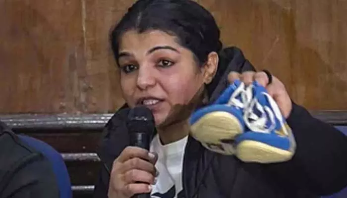 Sakshi Malik : బ్రిజ్ భూషణ్ నన్ను లైంగికంగా వేధించాడు : స్టార్ రెజ్లర్ సాక్షి మాలిక్