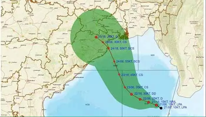 దానా తుఫాన్ ఎఫెక్ట్.. స్కూళ్లకు సెలవు ప్రకటించిన ప్రభుత్వం