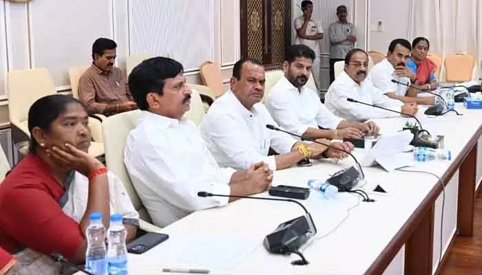 Telangana Cabinet: మెట్రో విస్తరణకు తెలంగాణ కేబినెట్‌ గ్రీన్‌సిగ్నల్‌