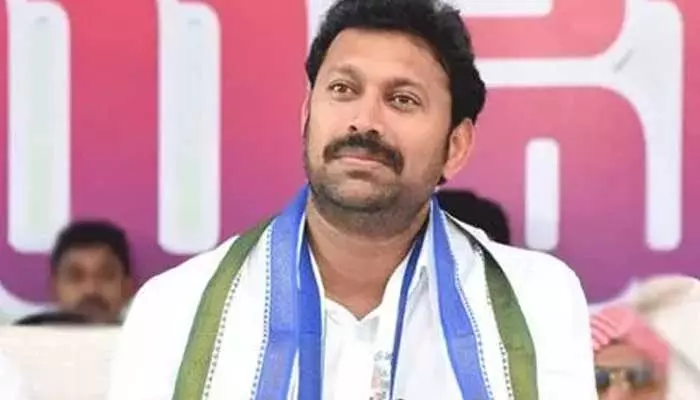 హైకోర్టులో అవినాష్ కు నిరాశ.. నెక్స్ట్ ఏంటి?