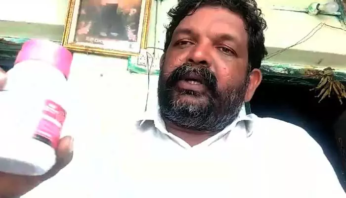 Suicide Attempt: సెల్ఫీ వీడియోతో వ్యక్తి ఆత్మహత్యాయత్నం.. సోషల్ మీడియాలో వీడియో వైరల్