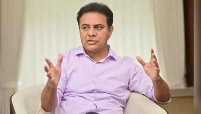 KTR: మాజీ మంత్రి కేటీఆర్‌కు ఊహించని షాక్.. ఎస్సీ, ఎస్టీ అట్రాసిటీ కేసు నమోదుకు ఫిర్యాదు