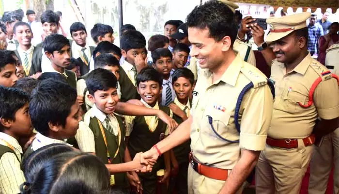 అమరవీరుల త్యాగాలు స్ఫూర్తిదాయకం