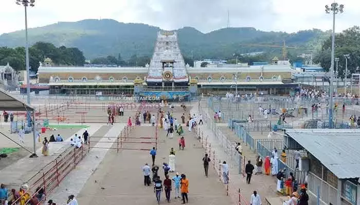 Tirupati: తిరుమలలో భక్తుల రద్దీ సాధారణం