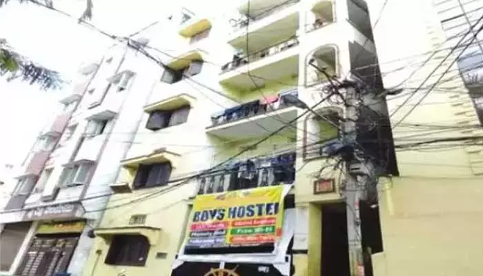 Private hostels : సేఫ్టీ లేదు.. క్లారిటీ ఉండదు !