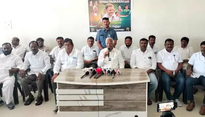 MLA Kadiam Srihari : పార్టీ ఫిరాయింపులను ప్రోత్సహించిందే కేసీఆర్