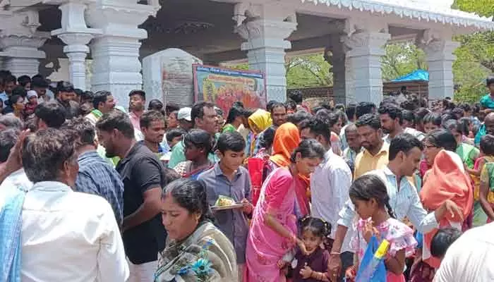 Crowd of devotees : మైసమ్మ ఆలయానికి పోటెత్తిన భక్తులు