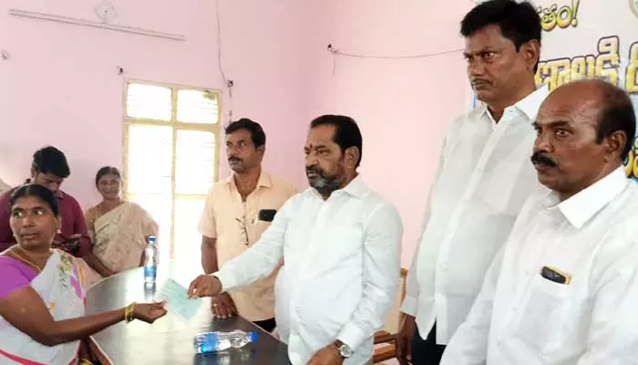 MLA:పేదలకు కాంగ్రెస్ ప్రభుత్వం అండ