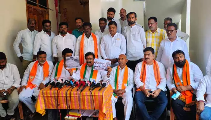 Adilabad MLA : జోగు రామన్న అబద్ధపు ప్రచారాన్ని మానుకోవాలి