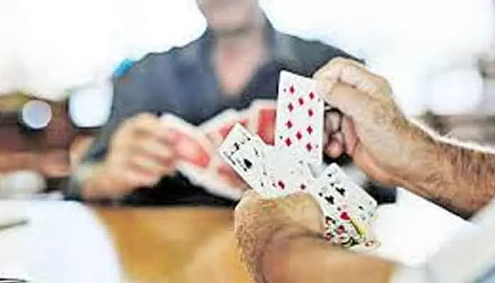 gambling : దీపావళి జూదం మళ్లీ రెక్కలు తొడిగేనా...?