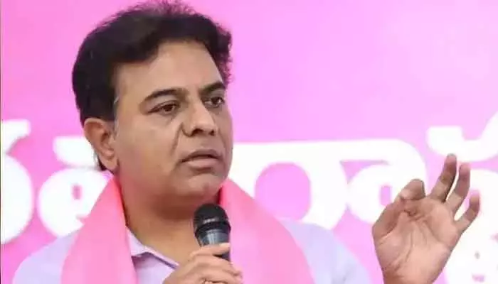 KTR Tweet: ‘పోలీసు బలంతో సమస్యలను అణగదొక్కాలని చూస్తున్నారా..?’ కాంగ్రెస్ ప్రభుత్వంపై కేటీఆర్ ఫైర్