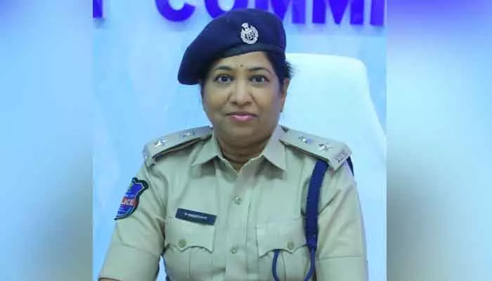 Police Commissioner : రోడ్లపై ధాన్యాన్ని పోసి ఇతరుల మరణాలకు కారణం కావద్దు