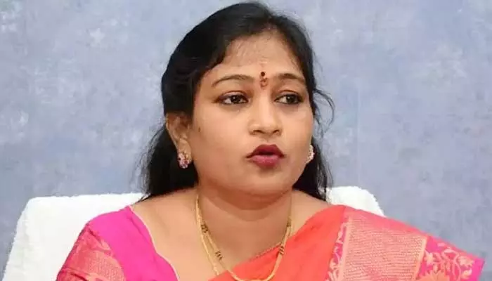 Home Minister Anitha: రాష్ట్రంలో ప్రస్తుత పరిస్థితులకు కారణం వైసీపీ పాపాలే : హోంమంత్రి అనిత సెన్సేషనల్ కామెంట్స్