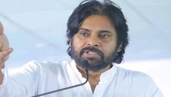 Pawan Kalyan:వాలంటీర్ల పై డిప్యూటీ సీఎం పవన్ కీలక వ్యాఖ్యలు