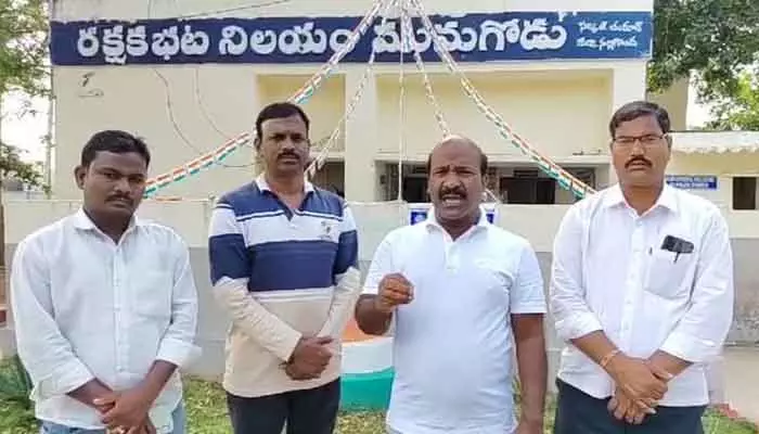 అక్రమ అరెస్టులు చేయడం సిగ్గుచేటు…: మాజీ ఎమ్మెల్యే చిరుమర్తి