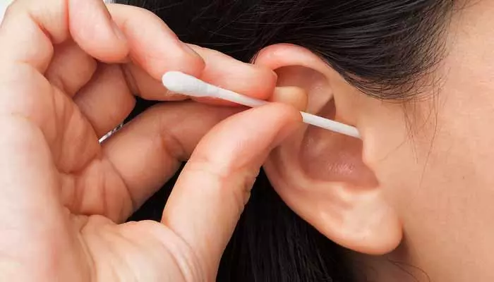 Ear Itching : చలికాలంలో చెవిలో దురద.. ఈ కారణాలవల్ల కూడా కావచ్చు!