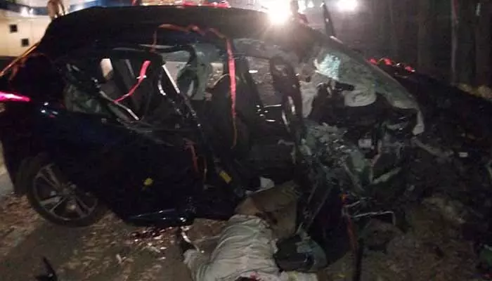 Road Accident: పెళ్లింట తీవ్ర విషాదం.. జగిత్యాల జిల్లాలో ఆర్టీసీ బస్సు కారు ఢీ