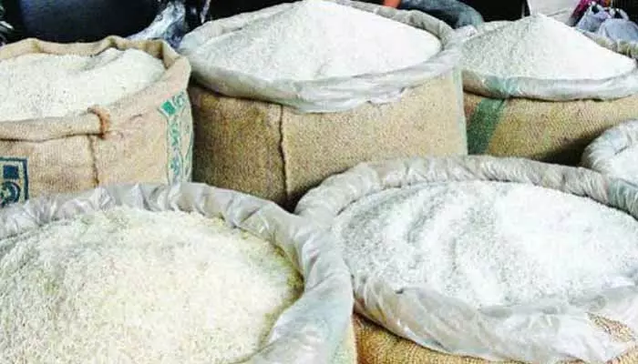 Ration Mafia: పల్నాడులో రేషన్ మాఫియా.. టన్నుల్లో రీ సైక్లింగ్