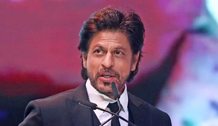 Shah Rukh Khan: షారుఖ్ ఖాన్ కు బెదిరింపులు.. నిందితుడు అరెస్టు