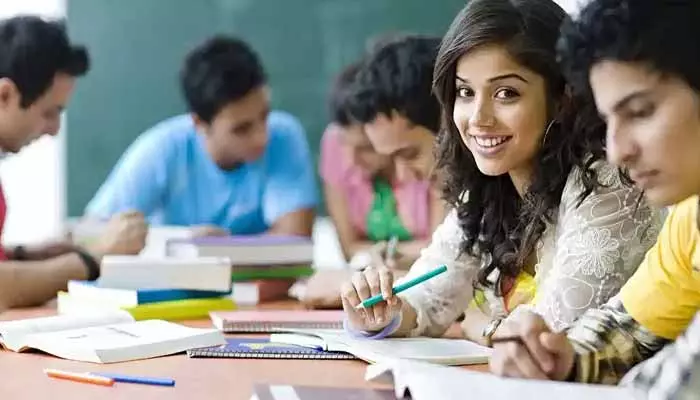 DSC Exams:డీఎస్సీ పరీక్షల ఉచిత శిక్షణకు దరఖాస్తులు ఆహ్వానం.. చివరి తేదీ ఇదే!