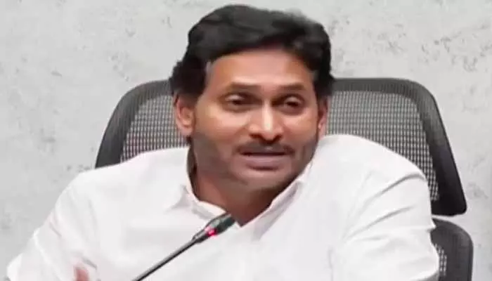 YS Jagan: ఎన్టీఆర్‌కు మించి చంద్రబాబు నటిస్తున్నారు.. వైస్ జగన్ సెన్సేషనల్ కామెంట్స్