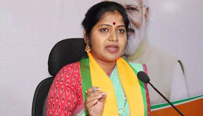 BJP: రేవంత్, కవితకు బినామీ సృజన్ రెడ్డి.. బీజేపీ నేత రాణిరుద్రమ సంచలన వ్యాఖ్యలు