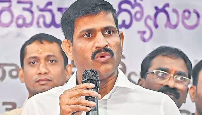 కలెక్టర్, ఉద్యోగుల‌పై దాడి.. రాష్ట్ర వ్యాప్త ధ‌ర్నాలకు TEJAC చైర్మన్ లచ్చిరెడ్డి పిలుపు