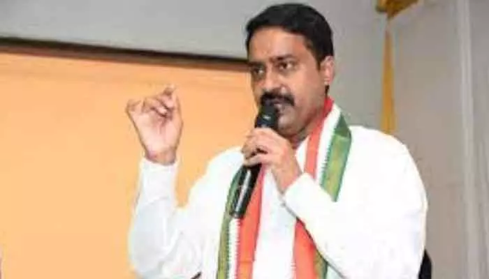 Corporation chairmens : ప్రభుత్వాన్ని అస్థిర పరిచేందుకు బీఆర్ఎస్ కుట్ర : కార్పొరేషన్ల చైర్మన్ల ఫైర్