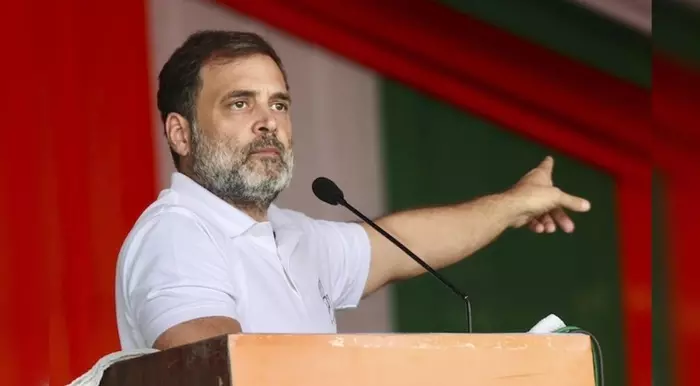 Rahul Gandhi: బిలియనీర్ల కోసం పేదల ప్రయోజనాలు పణంగా పెట్టారు