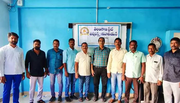 ఎన్‌యూజే (ఐ) వ‌రంగ‌ల్ జిల్లా అధ్య‌క్షుడిగా మోహ‌న్‌