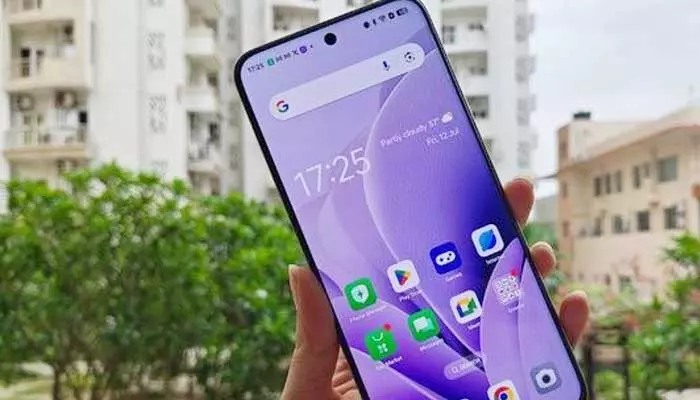 Oppo Reno 13 : ఐఫోన్​ 16 డిజైన్​తో మిడ్​ రేంజ్ ఒప్పో​ స్మార్ట్​ మొబైల్.. ట్రిపుల్ కెమెరా సెటప్‌తో లాంచ్ ఎప్పుడంటే?