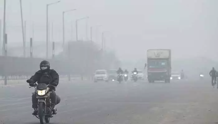 Air polution : వాయు కాలుష్యం ఎఫెక్ట్.. హర్యానాలో ప్రైమరీ స్కూళ్ల మూసివేత