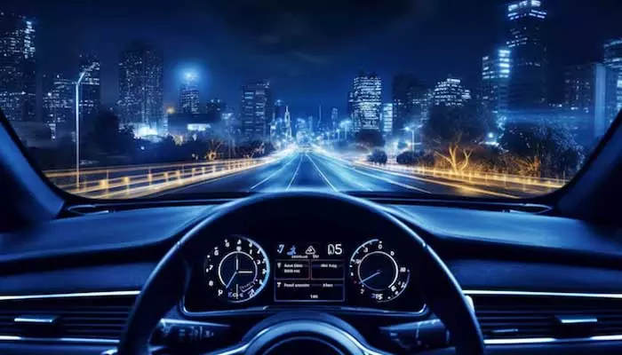 Night Time Driving Tips: రాత్రిపూట కారు నడుపుతున్నారా? ఈ విషయాలు తప్పక గుర్తుంచుకోండి..!