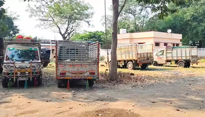 పత్తి వ్యాపారులు బైండోవర్