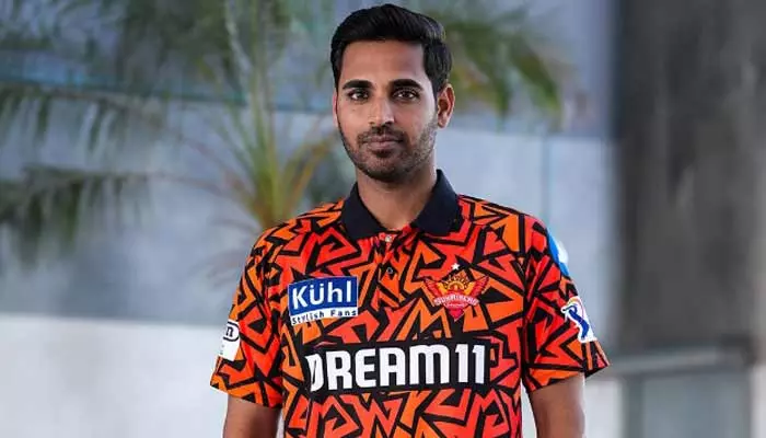 SRH అభిమానులకు బ్యాడ్ న్యూస్.. భారీ ధరకు అమ్ముడుపోయిన భువనేశ్వర్