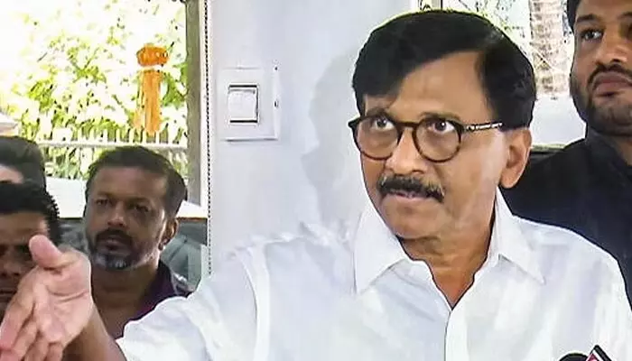 Sanjay raut: బ్యాలెట్ పేపర్లతో మళ్లీ ఎన్నికలు నిర్వహించాలి.. సంజయ్ రౌత్ కీలక వ్యాఖ్యలు