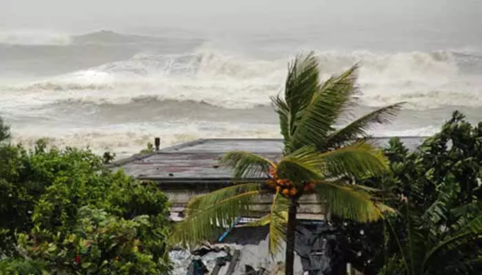 Cyclone Fengal: తుపానుగా మారనున్న తీవ్ర వాయుగుండం.. ఏపీకి అతి భారీవర్షాలు