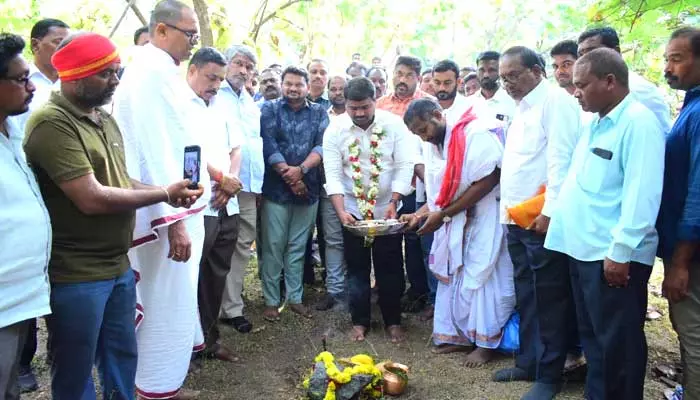 అరుణాచలం తరహాలో గిరి ప్రదక్షణకు ఏర్పాట్లు