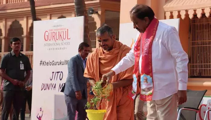 గురుకుల విద్యార్థులు ప్రపంచ స్థాయి క్రీడాకారులుగా ఎదగాలి: మంత్రి తుమ్మల