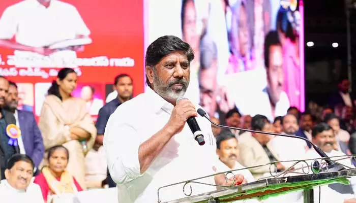 సోషల్‌వర్క్, మెడికల్ ఎడ్యుకేషన్, ఫైన్ అర్ట్స్ రంగాలకు అవార్డులు