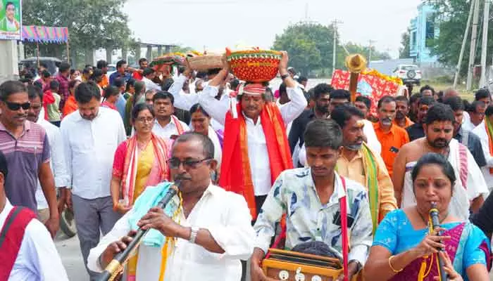 ఆలయాల అభివృద్ధికి కృషి