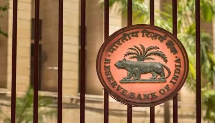 RBI: ఈసారి కూడా యథాతథంగా వడ్డీ రేట్లు: నిపుణులు