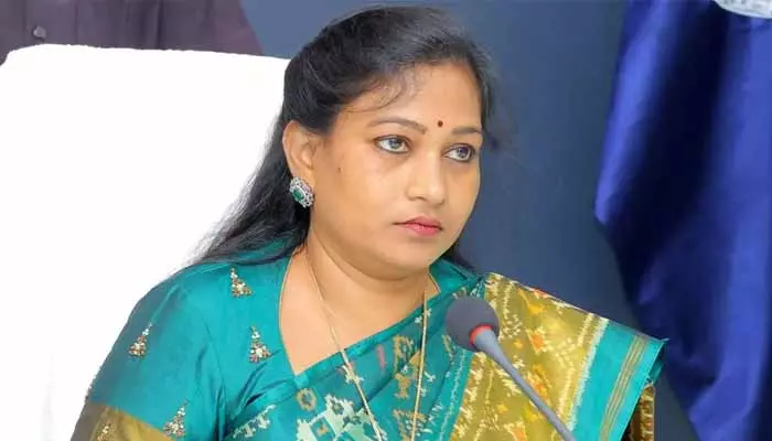 Home Minister Anitha: ఫెంగల్ తుపాన్ ఎఫెక్ట్.. అధికారులకు హోంమంత్రి అనిత కీలక ఆదేశాలు