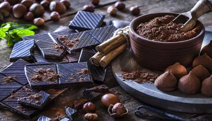 Dark Chocolate: డార్క్ చాక్లెట్ తింటే చెడు కొలెస్ట్రాల్ తగ్గుతుందా..?