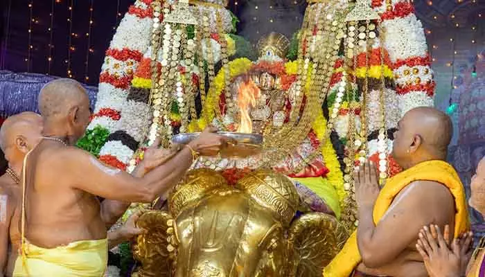 Tirumala: తిరుమలలో బ్రహ్మోత్సవాలు.. నేడు గరుడవాహన సేవ