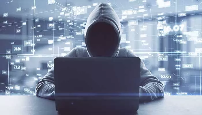 Cyber Crime: డిజిటల్ అరెస్ట్‌ అంటూ మోసం.. వృద్ధుడికి రూ.1.4 కోట్లకు కుచ్చుటోపీ